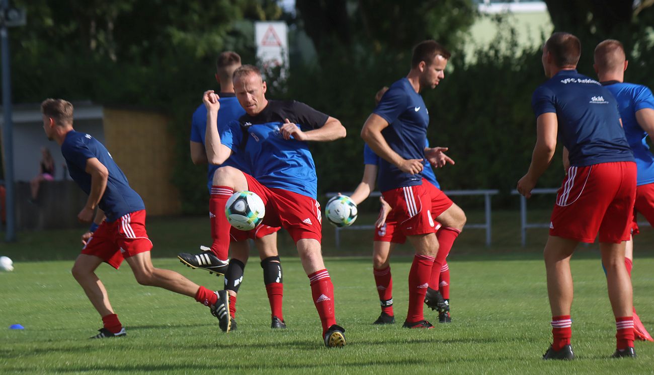 Landesliga-Kicker hoffen auf einen erfolgreichen Meisterschaftsstart